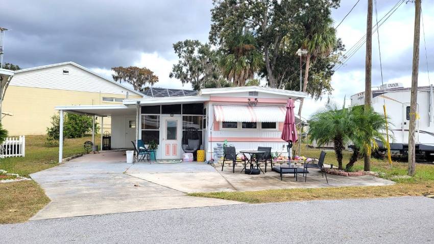 Lake Wales, FL Mobile Home for Sale located at 4382 Jennings Fish Camp Rd. Jennings Resort